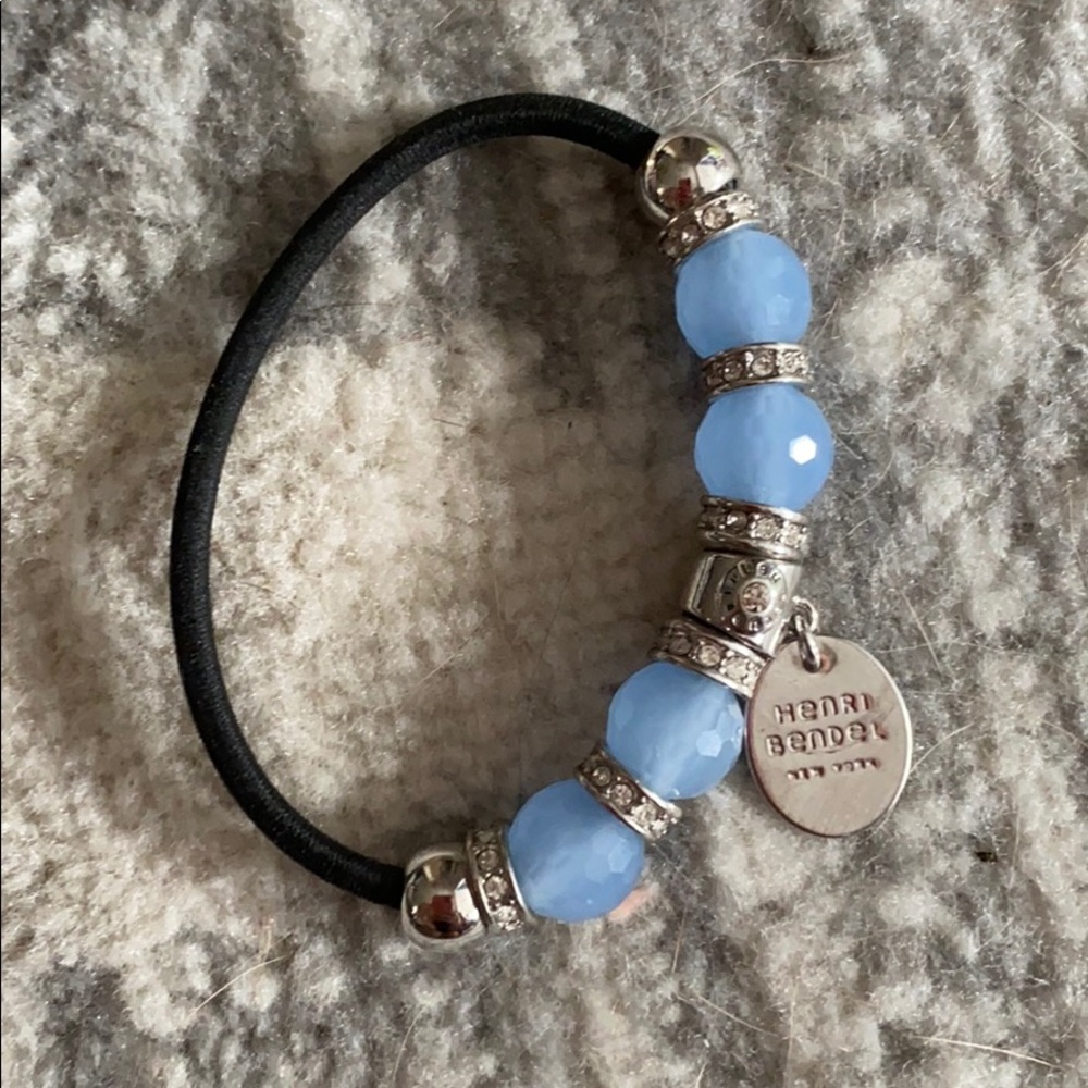 Henri Bendel Hair tye